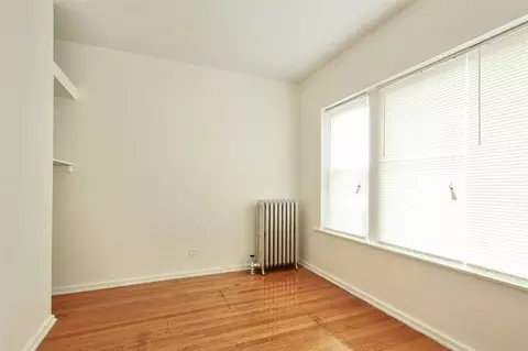1742 E 72nd St, Chicago, IL 60649 photo 3