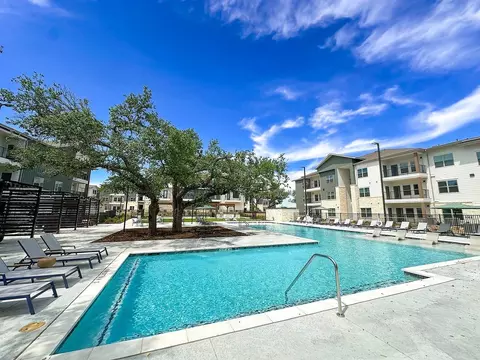 116 Talon Grasp Trl, Leander, TX 78641 photo 2
