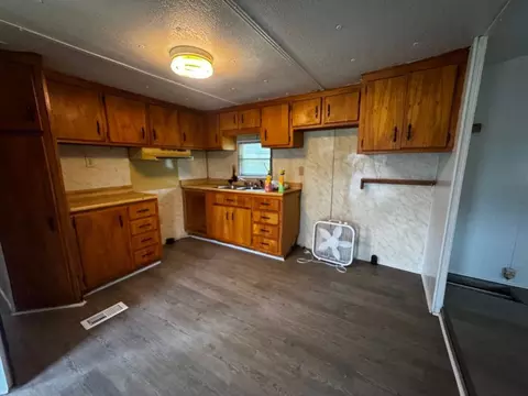 1237 Long Branch Rd, Grover, NC 28073 photo 9