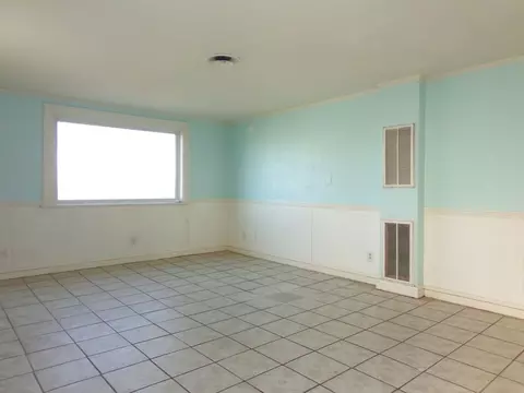 2020 E Ocean View Ave, Norfolk, VA 23503 photo 4