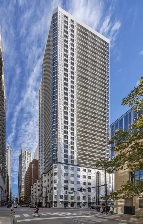 1 E Delaware Pl, Chicago, IL 60611 photo 30