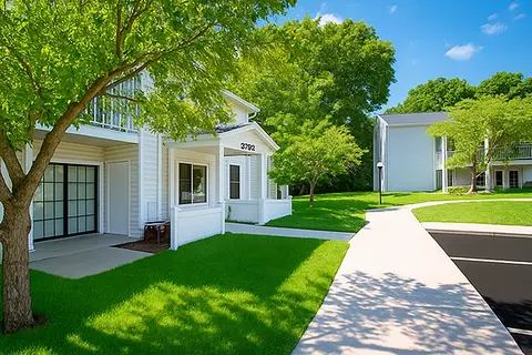 2875 Central Park Way NE, Grand Rapids, MI 49505 photo 6