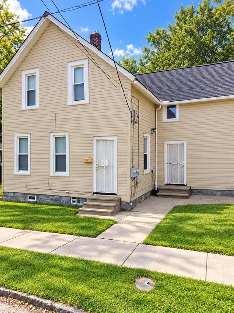 4225 Cyril Ave, Cleveland, OH 44109