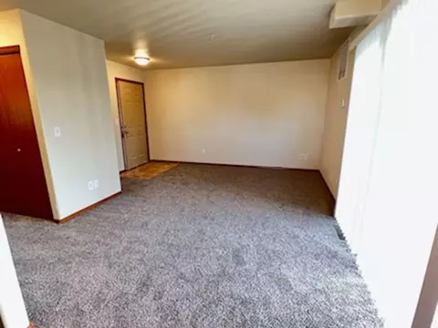 564 11th St NE, East Wenatchee, WA 98802
