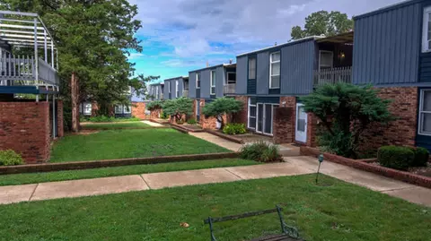 508 S Mattis Ave, Champaign, IL 61821