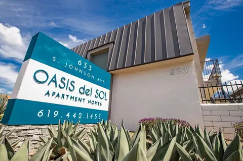 633 S Johnson Ave, El Cajon, CA 92020