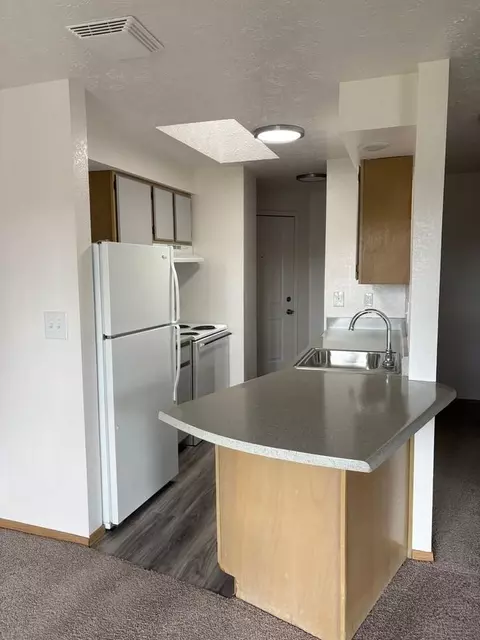 5808 S Regal St, Spokane, WA 99223