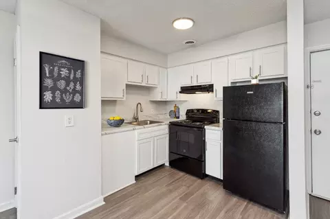 1100 Thompson Pl, Nashville, TN 37217