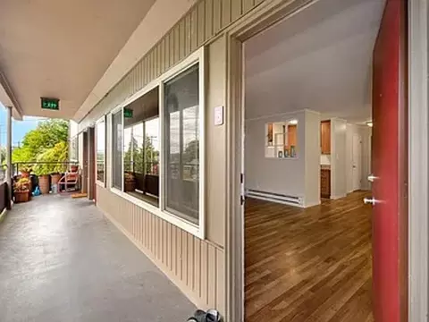 831 W Nickerson St, Seattle, WA 98119