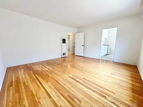 150 Saint Joseph Ave, Long Beach, CA 90803