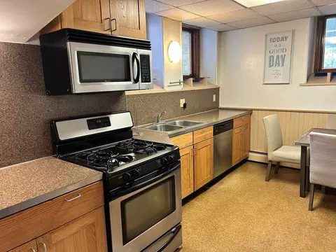 127 College Ave, Ithaca, NY 14850