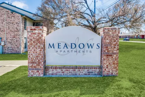 1500 N Bluegrove Rd, Lancaster, TX 75134 photo 4