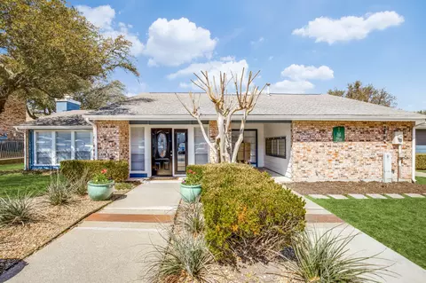1500 N Bluegrove Rd, Lancaster, TX 75134 photo 8