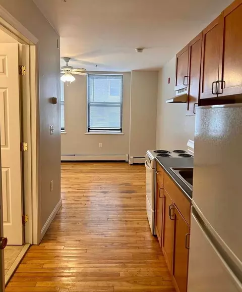 8 Portland St, Worcester, MA 01608