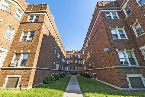 7109 S Ridgeland Ave, Chicago, IL 60649 photo 2