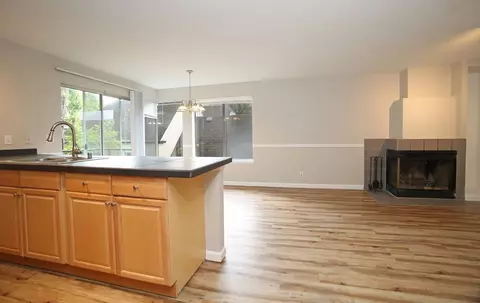 1726 Belmont Ave, Seattle, WA 98122