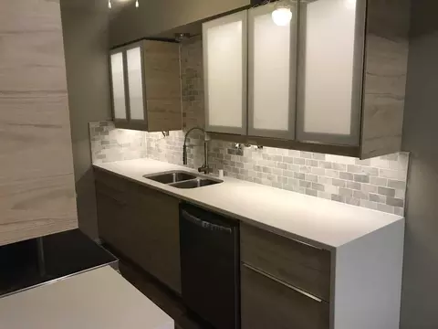 1122 E Russell Ave, Milwaukee, WI 53207