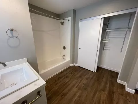 435 13th St, San Diego, CA 92101 photo 4