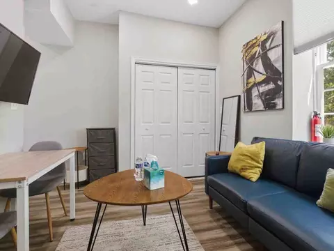 1425 P St NW, Washington, DC 20005 photo 2