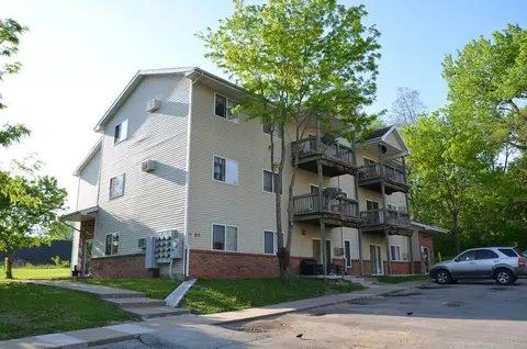 1201 E Bell Ave, Des Moines, IA 50315