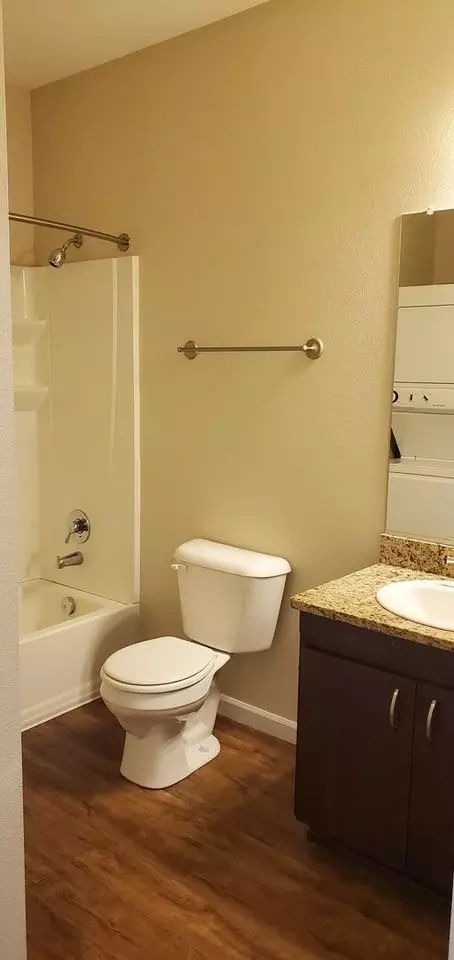 6855 N Burlington Ave, Portland, OR 97203 photo 5
