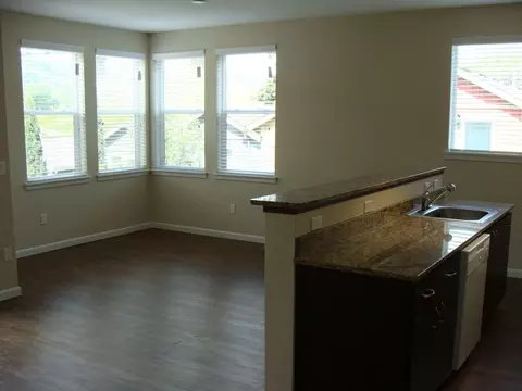 6855 N Burlington Ave, Portland, OR 97203 photo 31