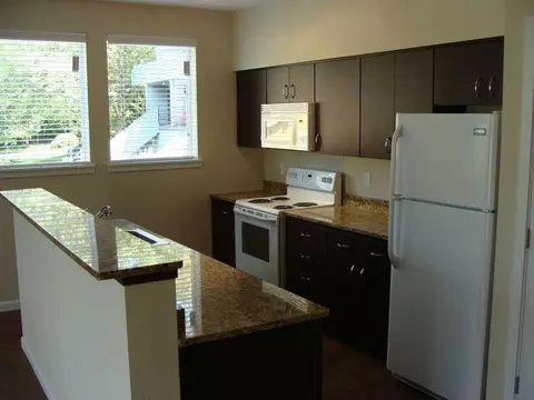6855 N Burlington Ave, Portland, OR 97203 photo 13