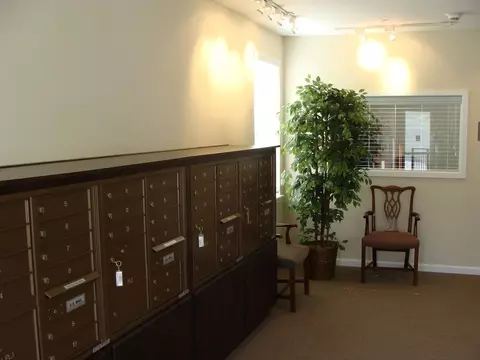6855 N Burlington Ave, Portland, OR 97203 photo 18