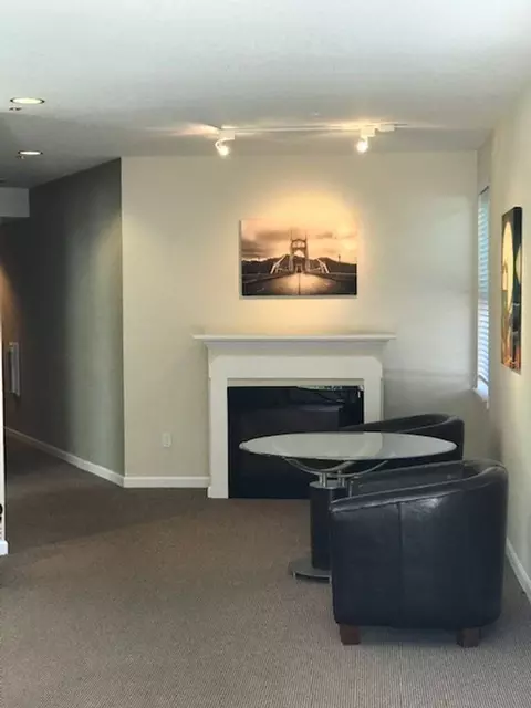 6855 N Burlington Ave, Portland, OR 97203 photo 16