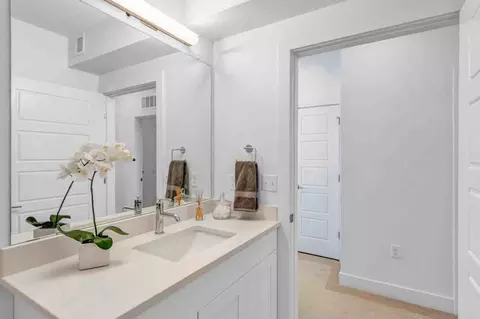 1209 N Perry St, Denver, CO 80204