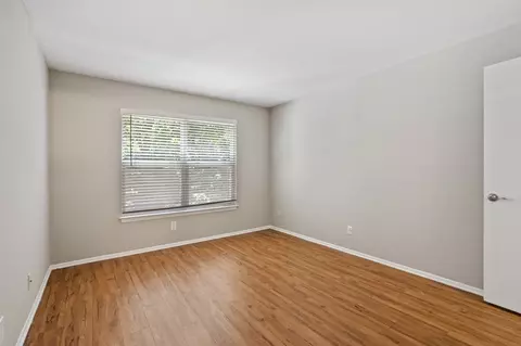 3937 Penshurst Ln, Lake Ridge, VA 22192 photo 19