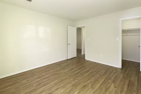 3937 Penshurst Ln, Lake Ridge, VA 22192 photo 27