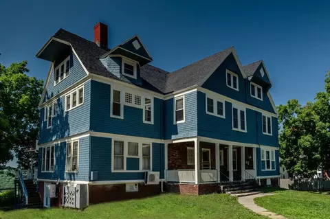 11 Park St, Haverhill, MA 01830