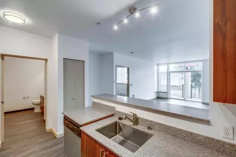 4751 12th Ave NE, Seattle, WA 98105 photo 32
