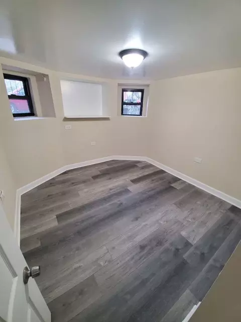 3245 W 23rd St, Chicago, IL 60623