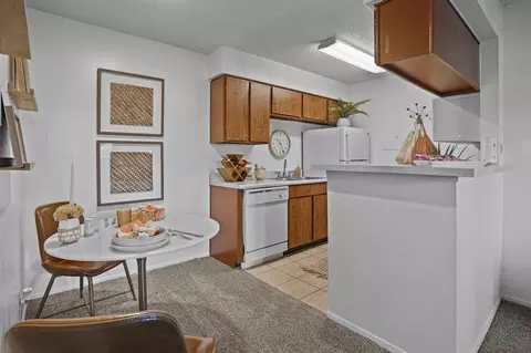 200 N Mesa Hills Dr, El Paso, TX 79912 photo 2