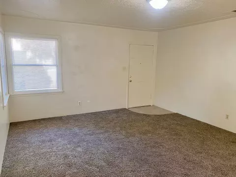 W 23rd St, Merced, CA 95340 photo 4