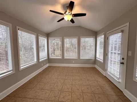 800 Blue Spruce Way, Knoxville, TN 37912