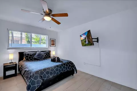 Undisclosed, Miami, FL 33137 photo 36