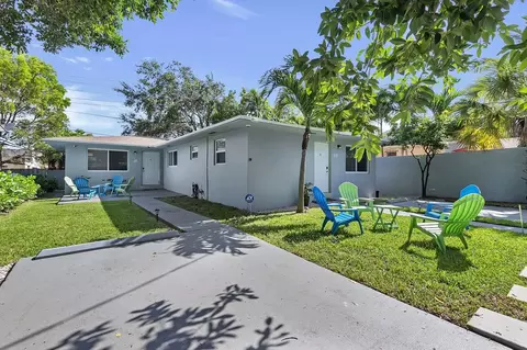 Undisclosed, Miami, FL 33137 photo 16