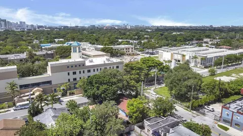 Undisclosed, Miami, FL 33137 photo 24