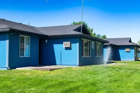 1107 W 5th Ave, Kennewick, WA 99336