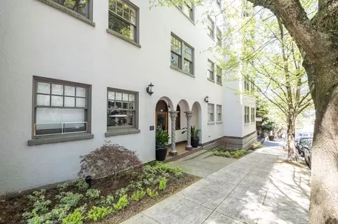 831 SW Vista Ave, Portland, OR 97205