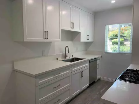 1700 Peppertree Ln, Fullerton, CA 92835 photo 14