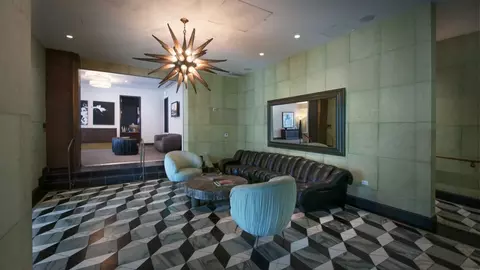 612 S Flower St, Los Angeles, CA 90017 photo 22
