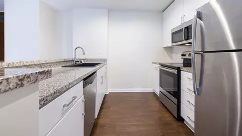 612 S Flower St, Los Angeles, CA 90017 photo 43