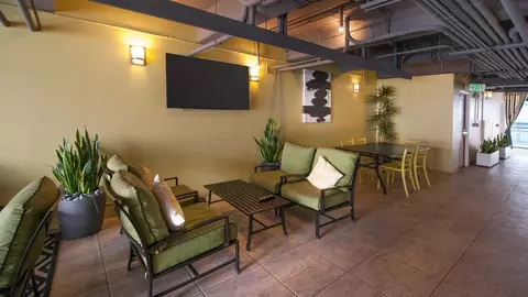 612 S Flower St, Los Angeles, CA 90017 photo 26