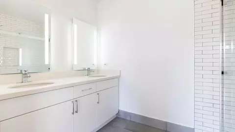 612 S Flower St, Los Angeles, CA 90017 photo 50