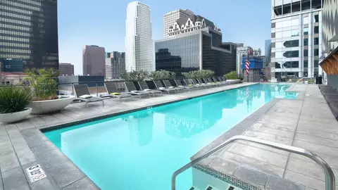 612 S Flower St, Los Angeles, CA 90017 photo 18
