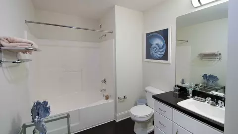 612 S Flower St, Los Angeles, CA 90017 photo 15